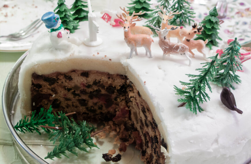 Christmas cake With icing and marzipan.