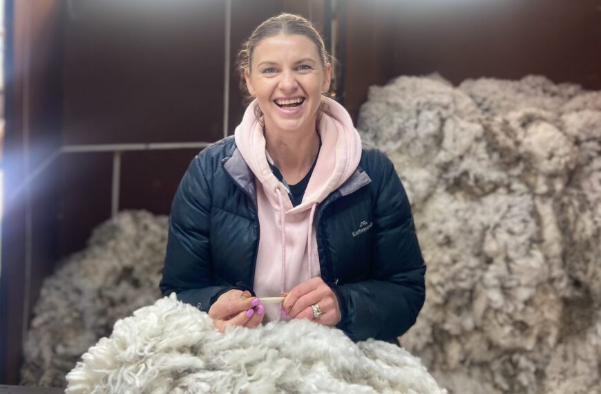 Two new tutors pick up wool handling baton