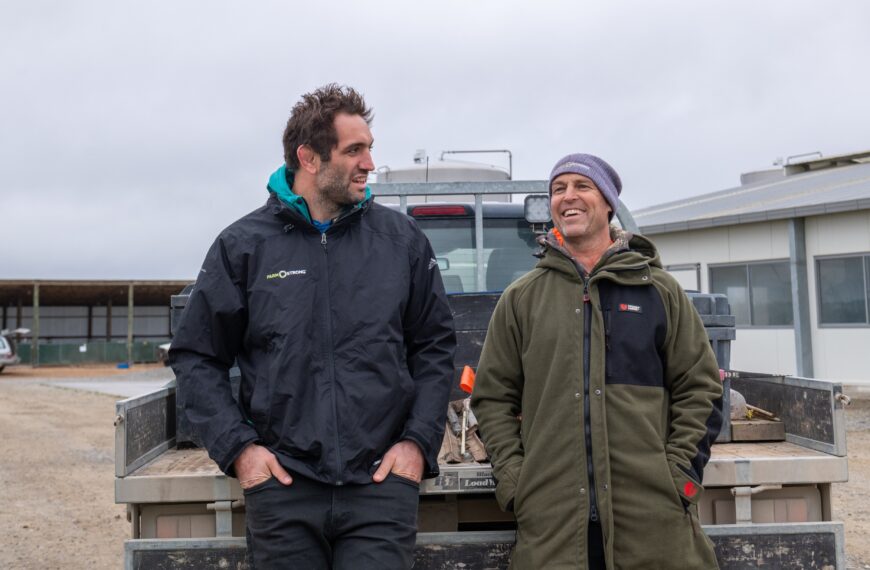 Just two blokes having a yarn about farming and the weather